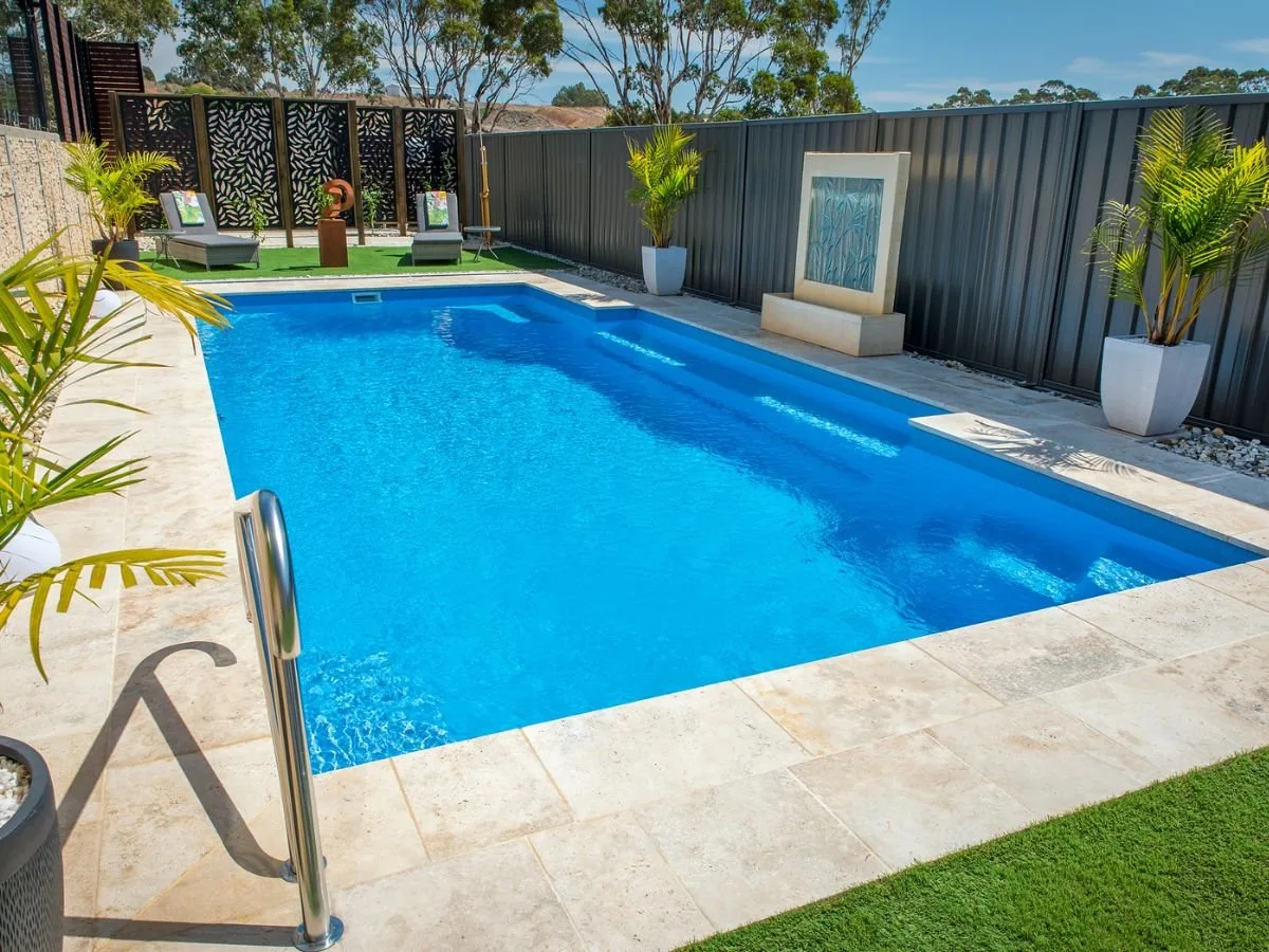 Modern pool design