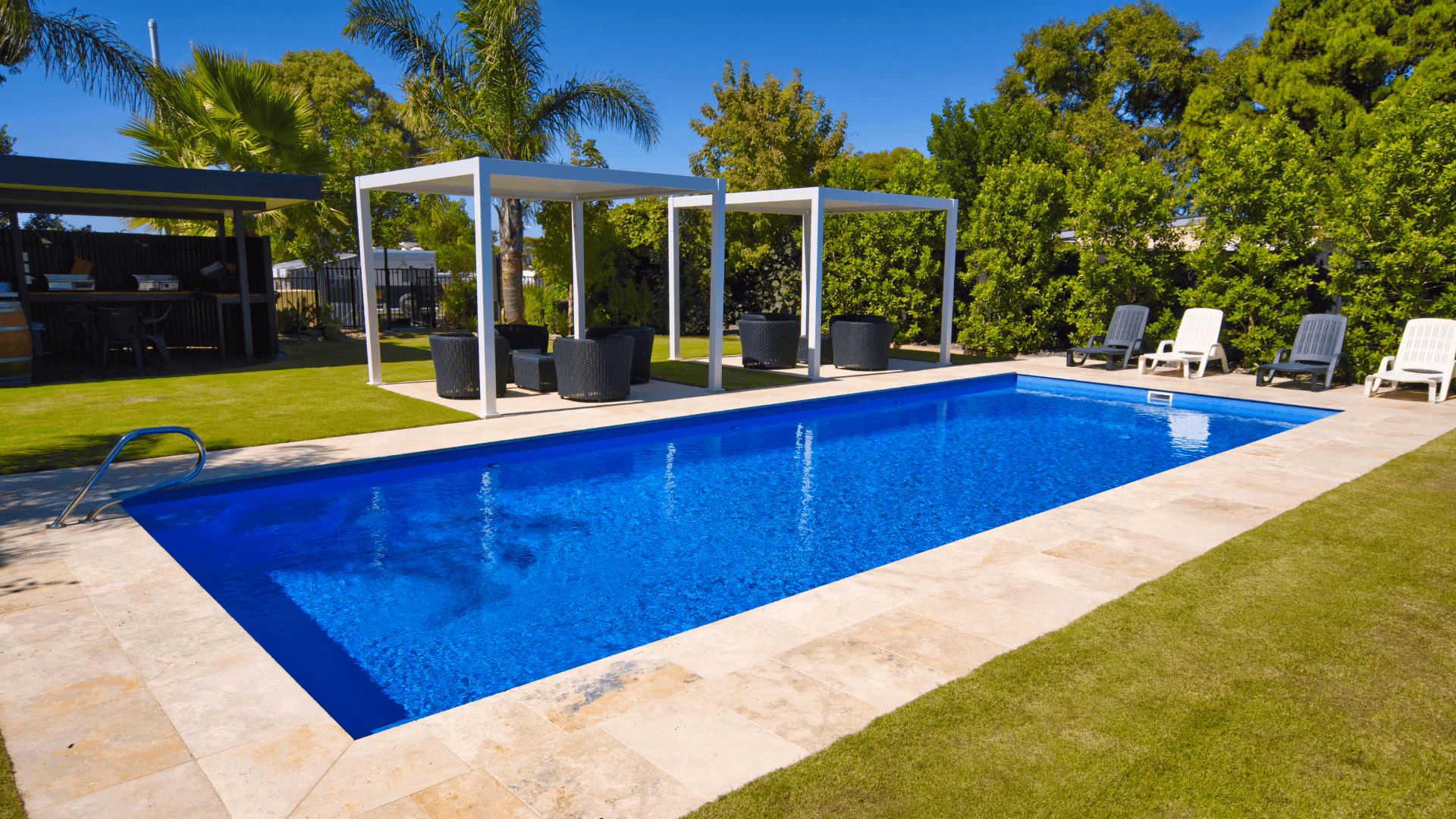 Premium pool landscape