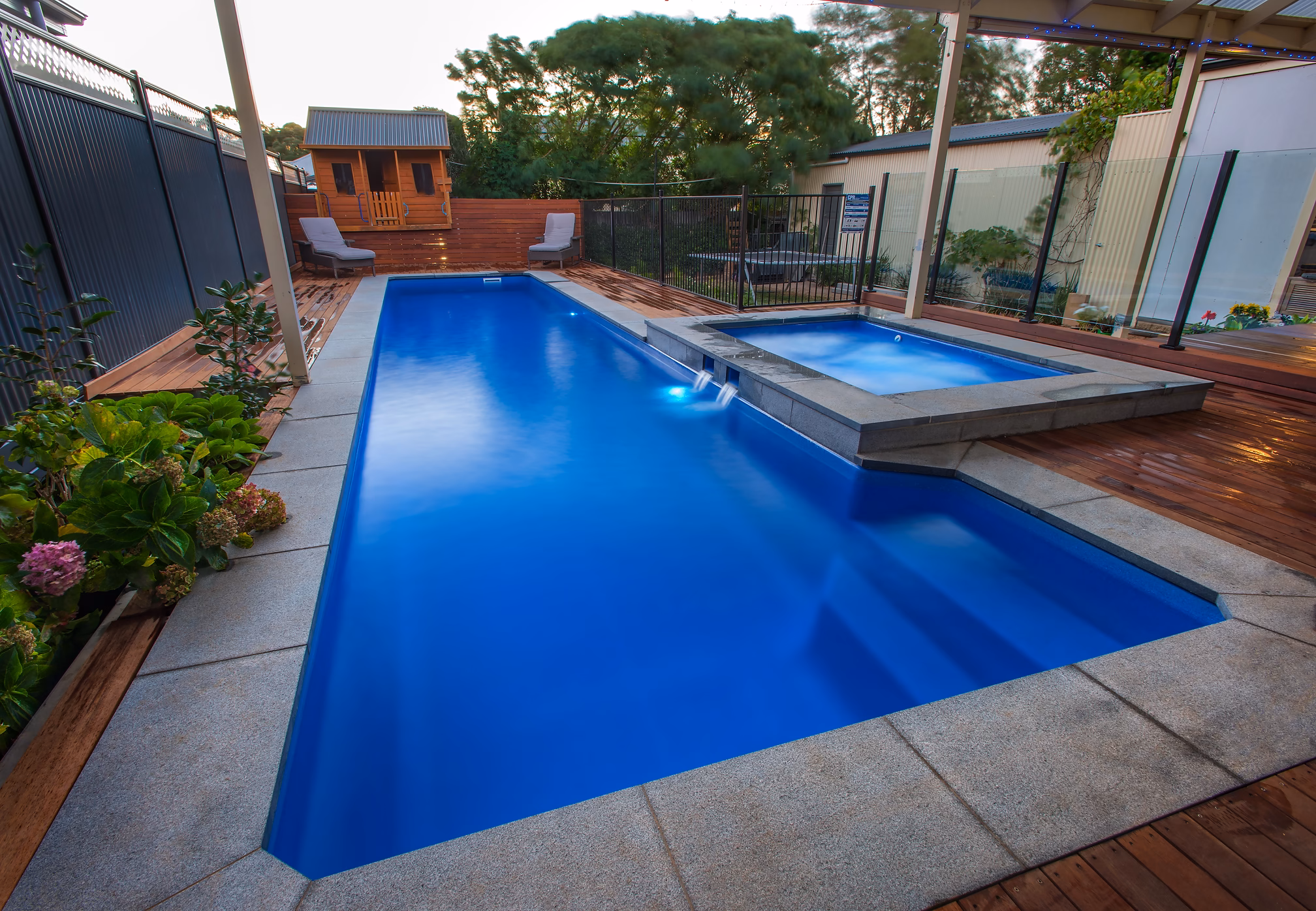 Premium pool landscape
